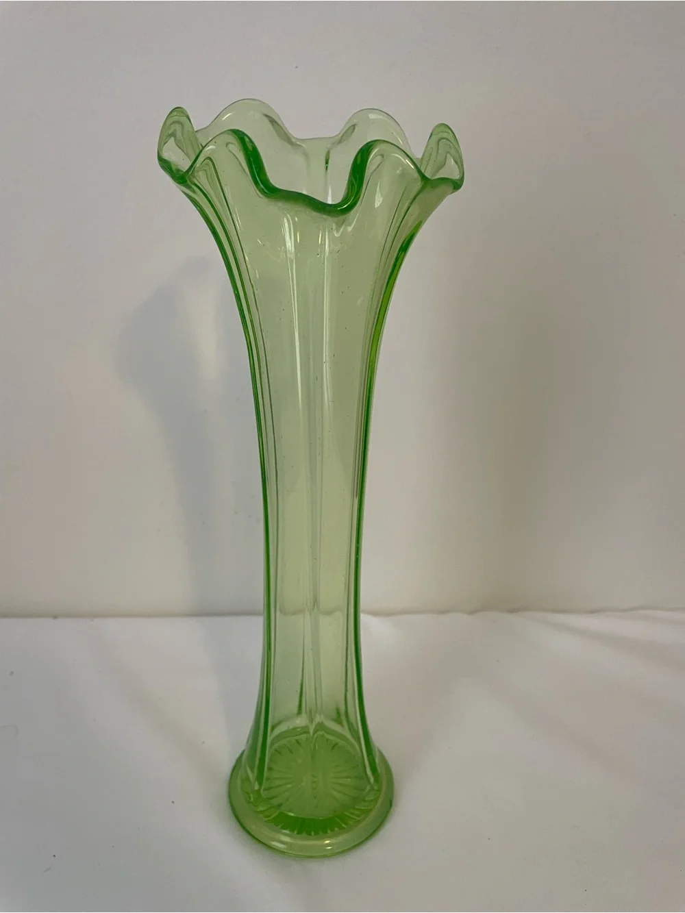 Vintage Uranium Glass Mid Century Modern Swung Vase 11
